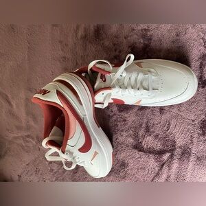 Women’s Nike Tennis Shoes Brand New